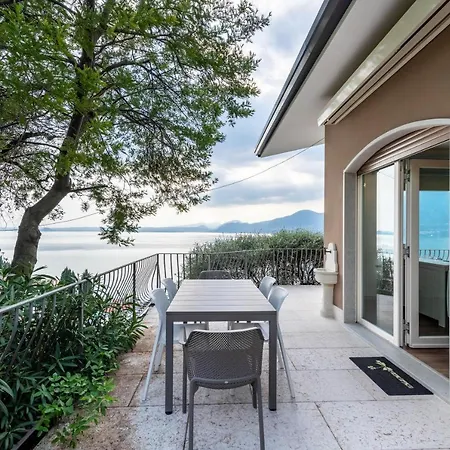 Casa vacanze Sweet Anna Torri Del Benaco